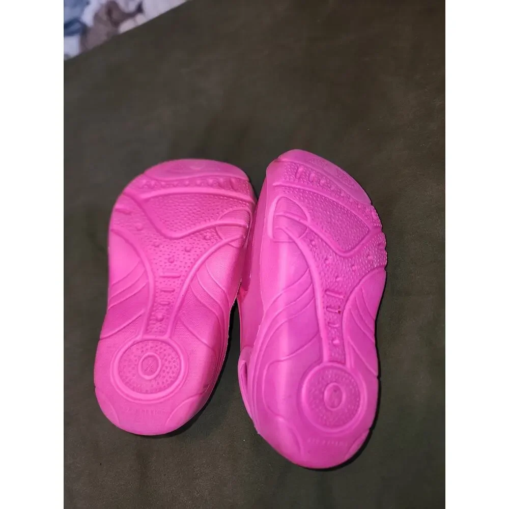 𝅺Disney Frozen Elsa & Ana CLOG style Rubber Pink Slip On shoes Size 7/8